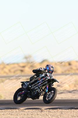 media/Dec-07-2025-CVMA (Sun) [[3e7d2de5dc]]/Race 17-Amateur Formula Middleweight/